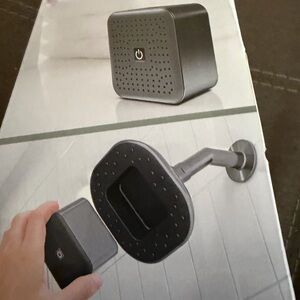 Bluetooth Speaker Showe head in Black.